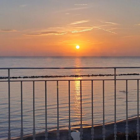 Attico Fronte Mare Apartment มาร์ตินซิกูโร ภายนอก รูปภาพ
