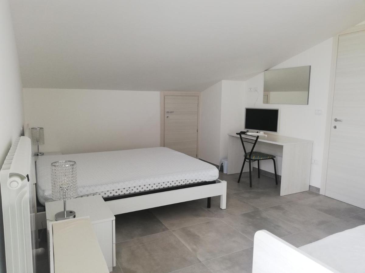Attico Fronte Mare Apartment มาร์ตินซิกูโร ภายนอก รูปภาพ