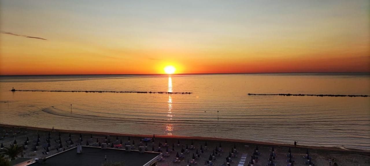 Attico Fronte Mare Apartment มาร์ตินซิกูโร ภายนอก รูปภาพ