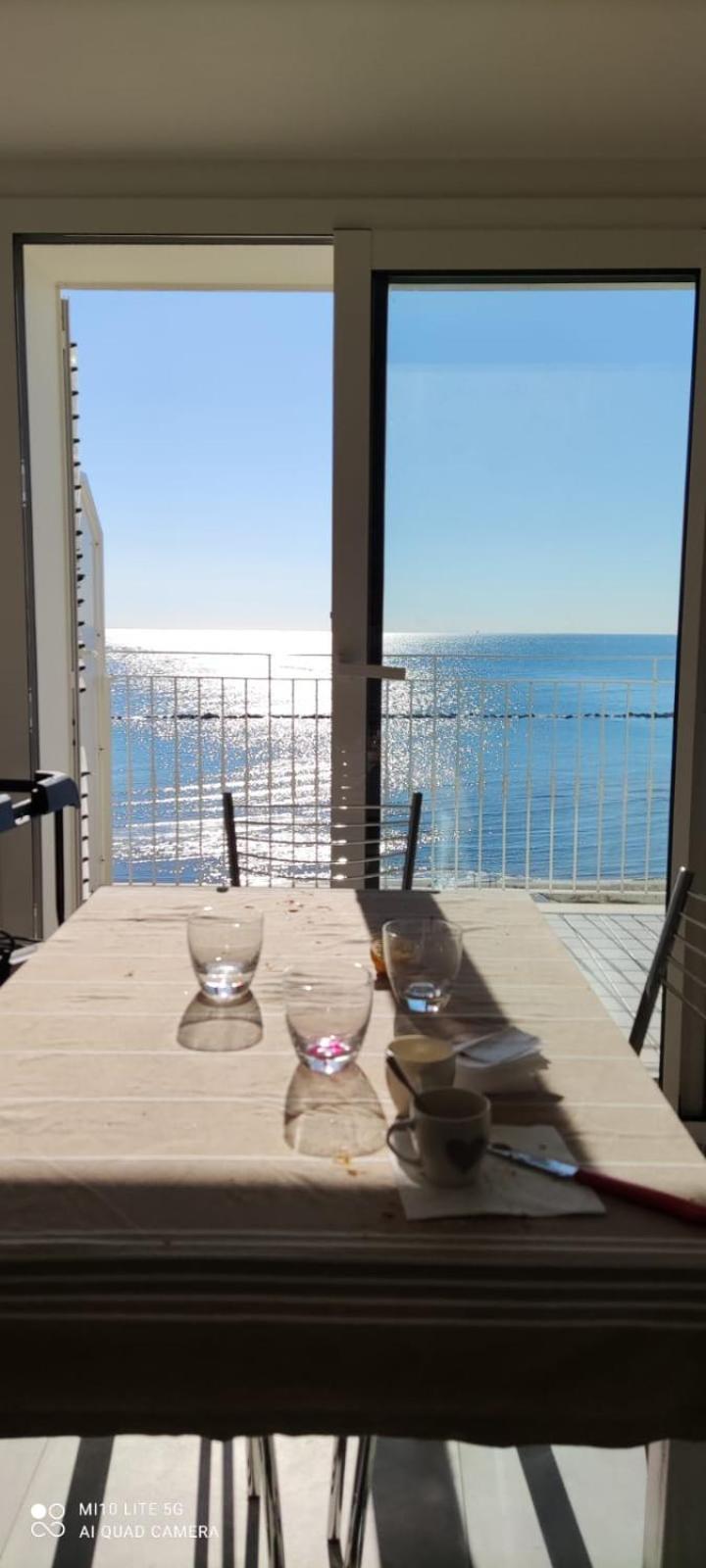 Attico Fronte Mare Apartment มาร์ตินซิกูโร ภายนอก รูปภาพ