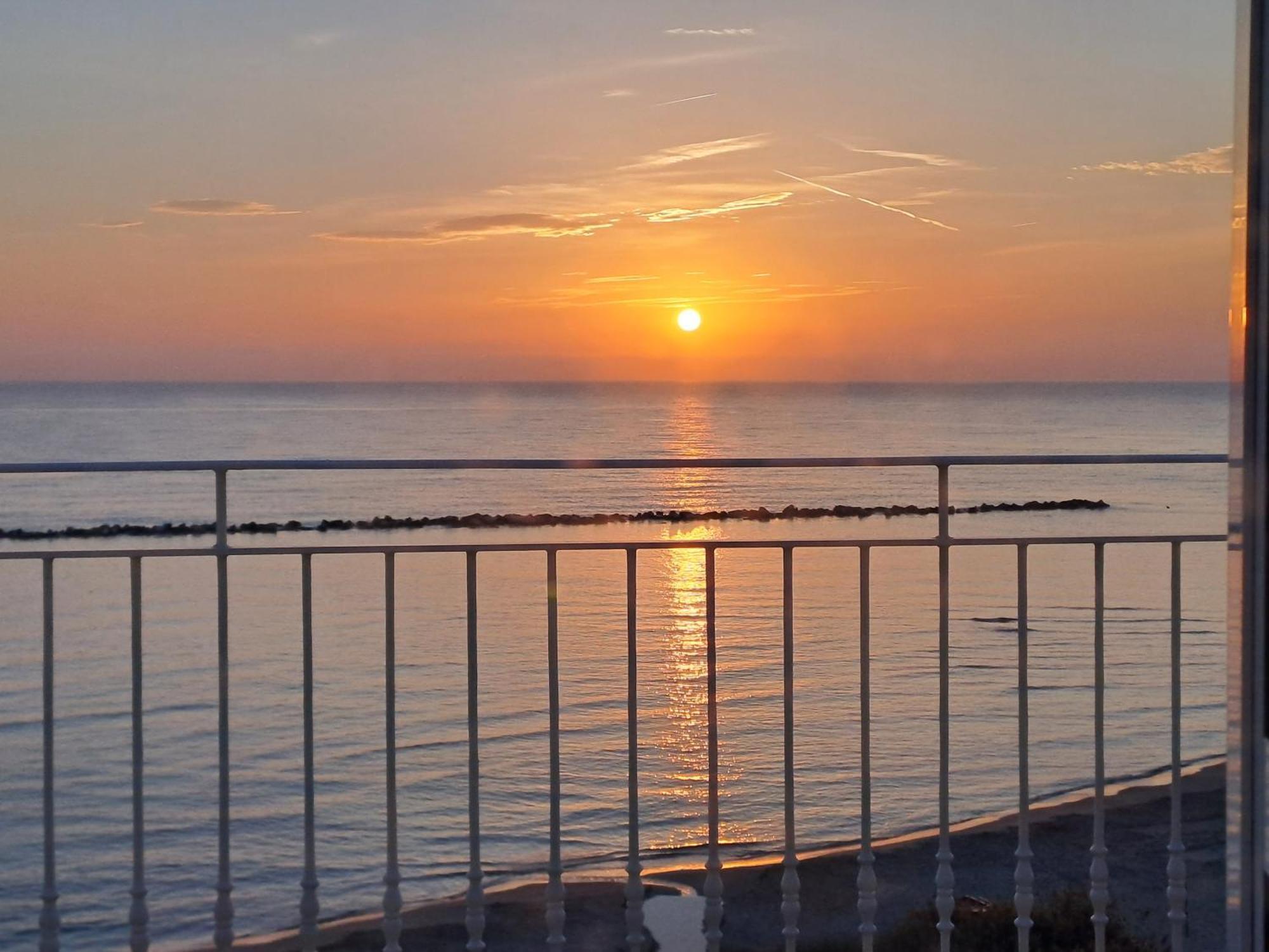 Attico Fronte Mare Apartment มาร์ตินซิกูโร ภายนอก รูปภาพ